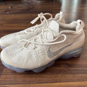 Nike Beige and White Knit Sneakers